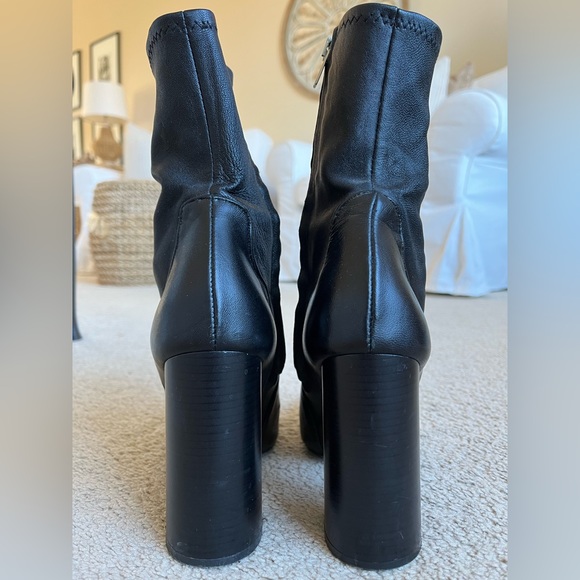 Zara Woman Black Leather Round Toe Chunky Heeled Zip Boots - Picture 3 of 7